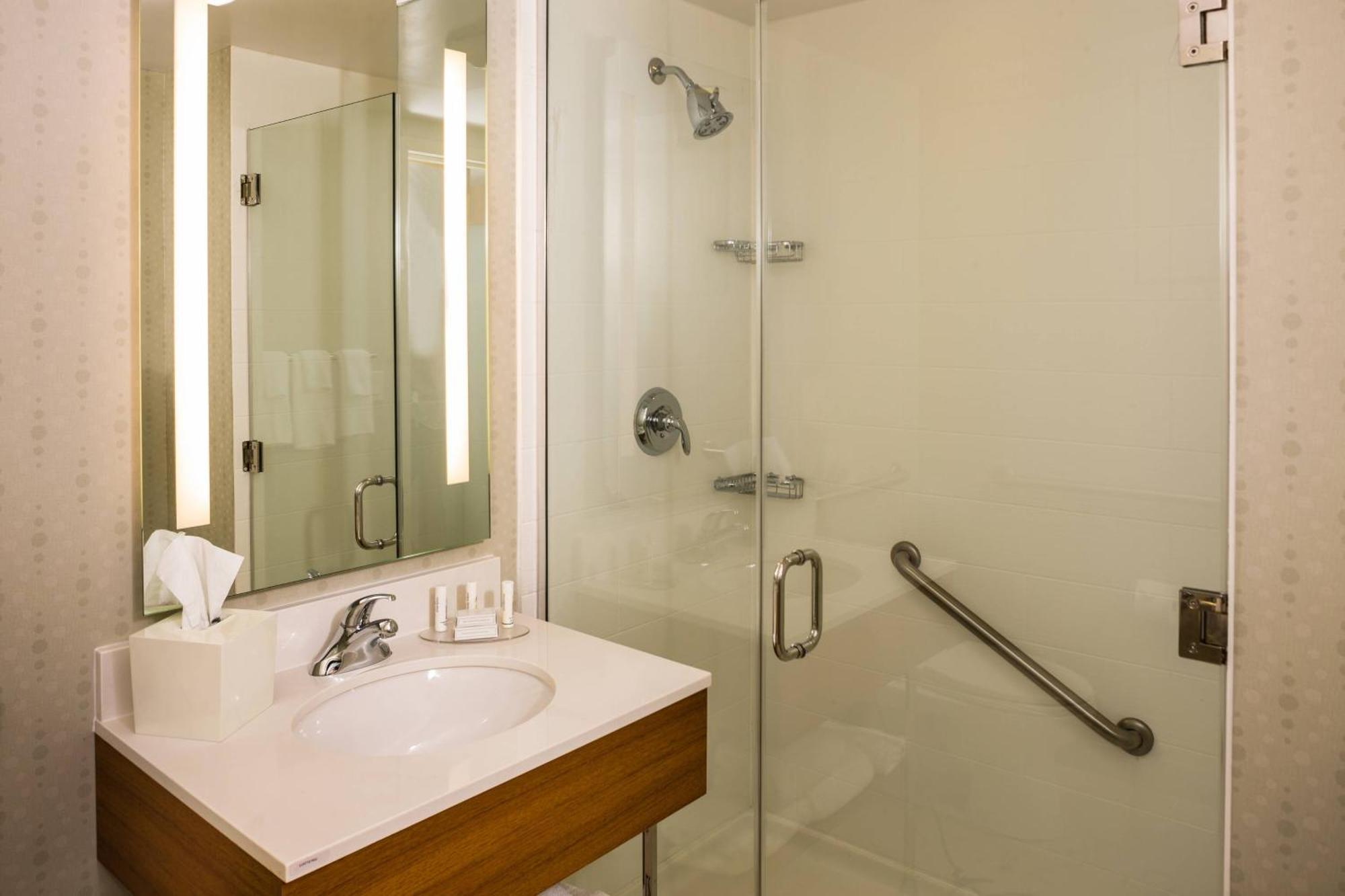 Springhill Suites By Marriott New York Laguardia Airport Exteriör bild